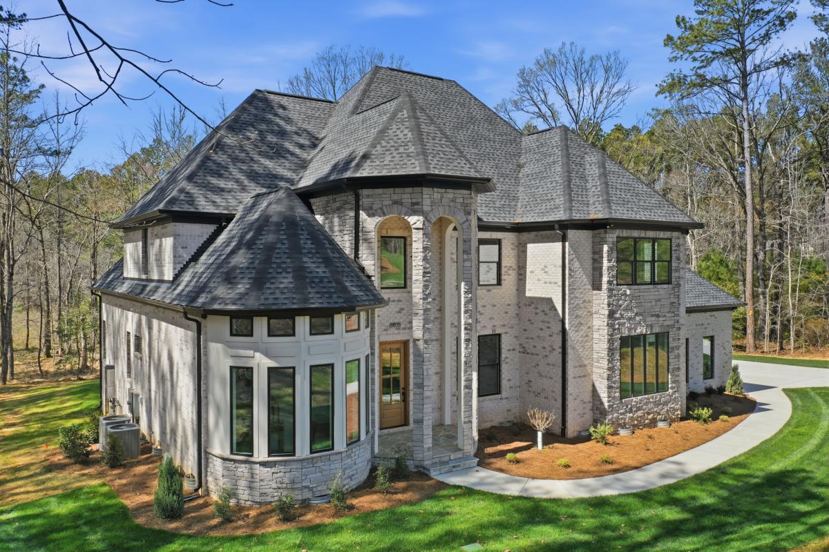 https://thedroningcompany.com/images/1279/gallery/4-web-or-mls-6405-chimney-bluff-rd-1775755423.jpg