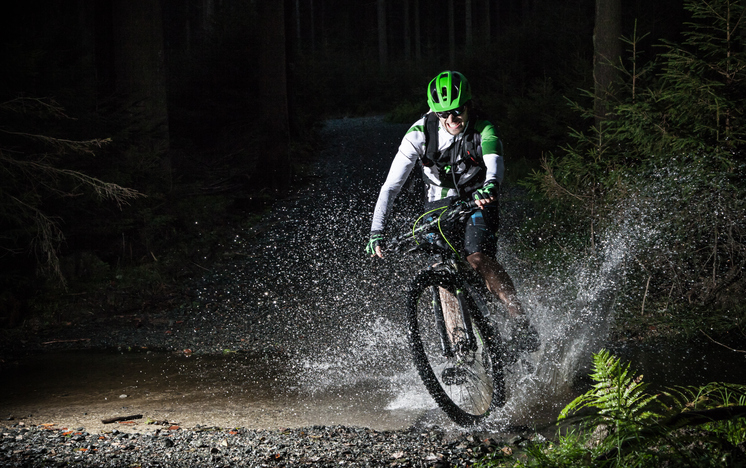 Drone Rides Mountain Bike Better Than Professional