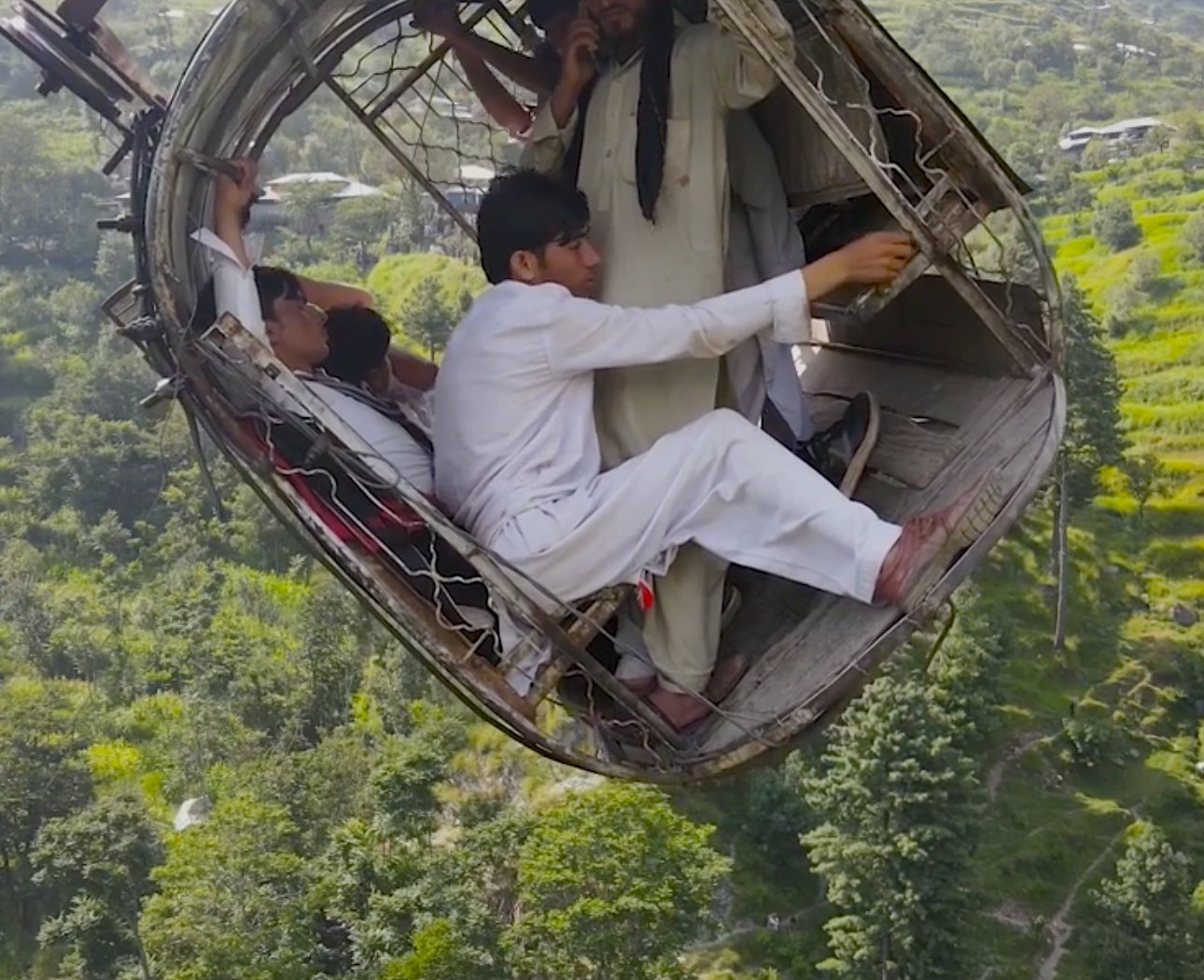 Drone Captures school children and teacher trapped in gondola