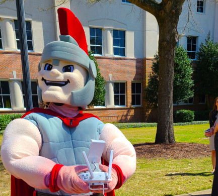 Higher Learning: Troy University Offers Hands-On UAS Course